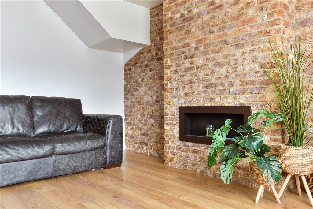 Additional image 9 of 4 bed chalet for saleVictoria Avenue, Peacehaven, East Sussex BN10