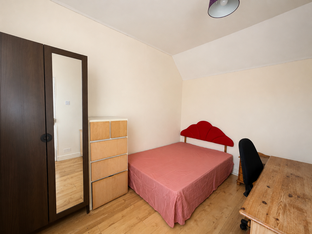 Property photo 1 of 5