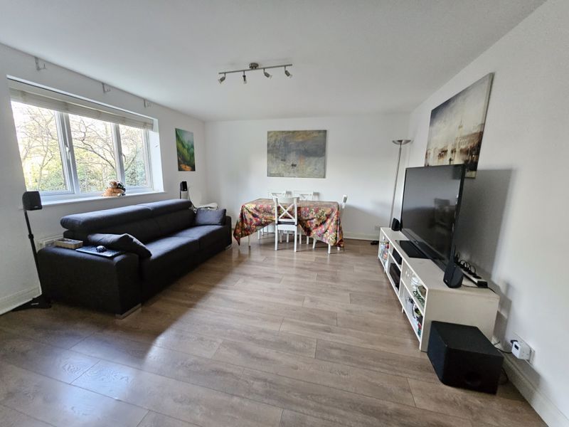 Property photo 2 of 12 Photo 8