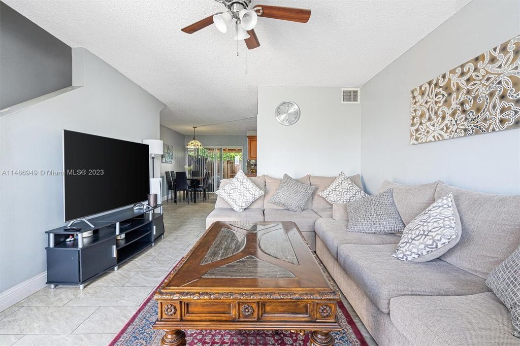 Property photo 3 of 20 <Alttext/>