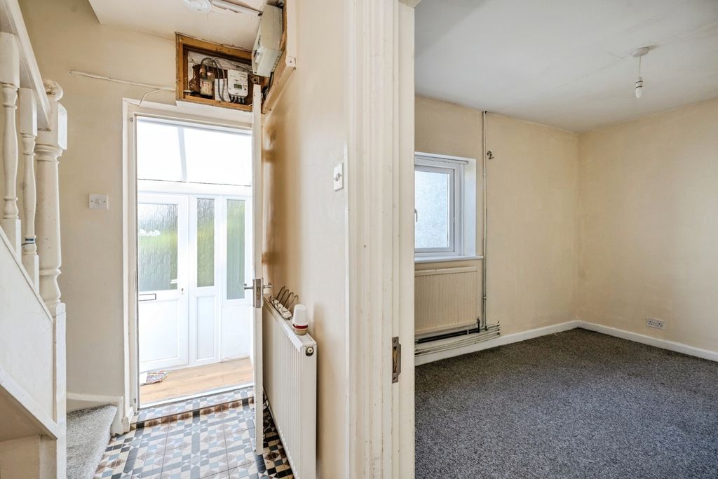 Property photo 3 of 18 Photo