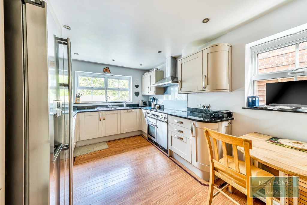 Property photo 2 of 20 Photo 14