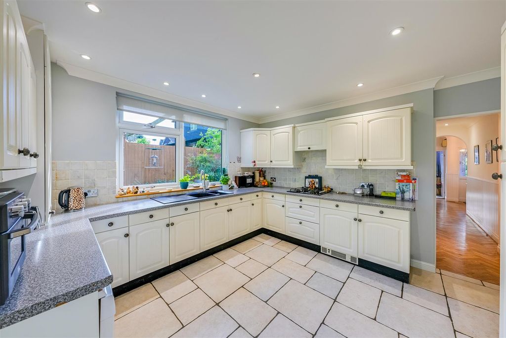 Additional image 18 of 4 bed detached bungalow for saleGorsewood Road, Hartley, Longfield DA3