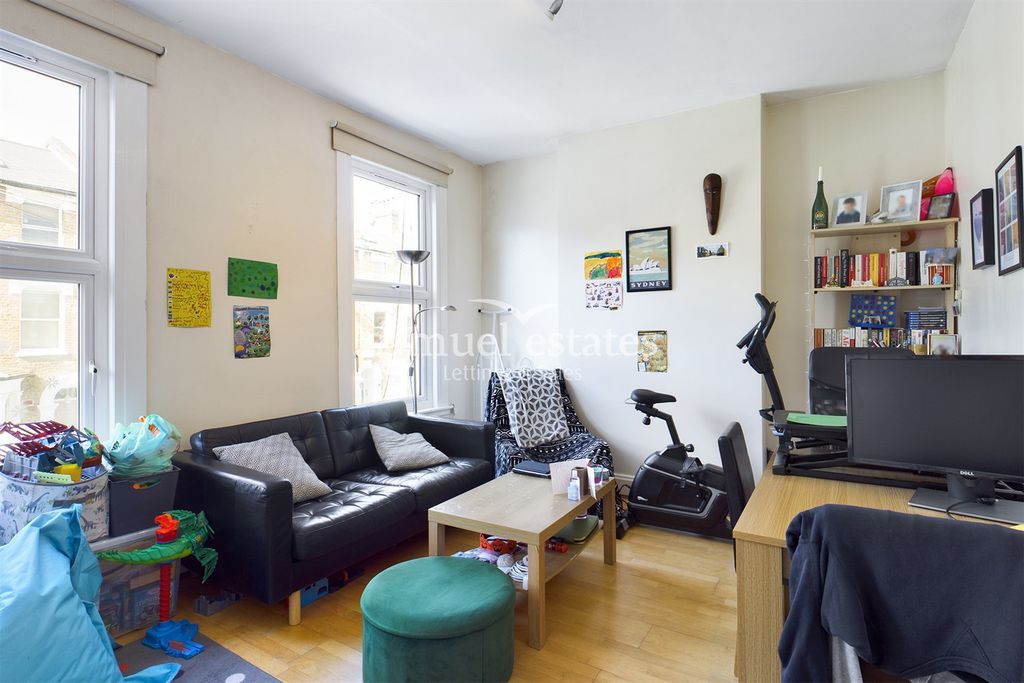 Property photo 2 of 10 Living Room