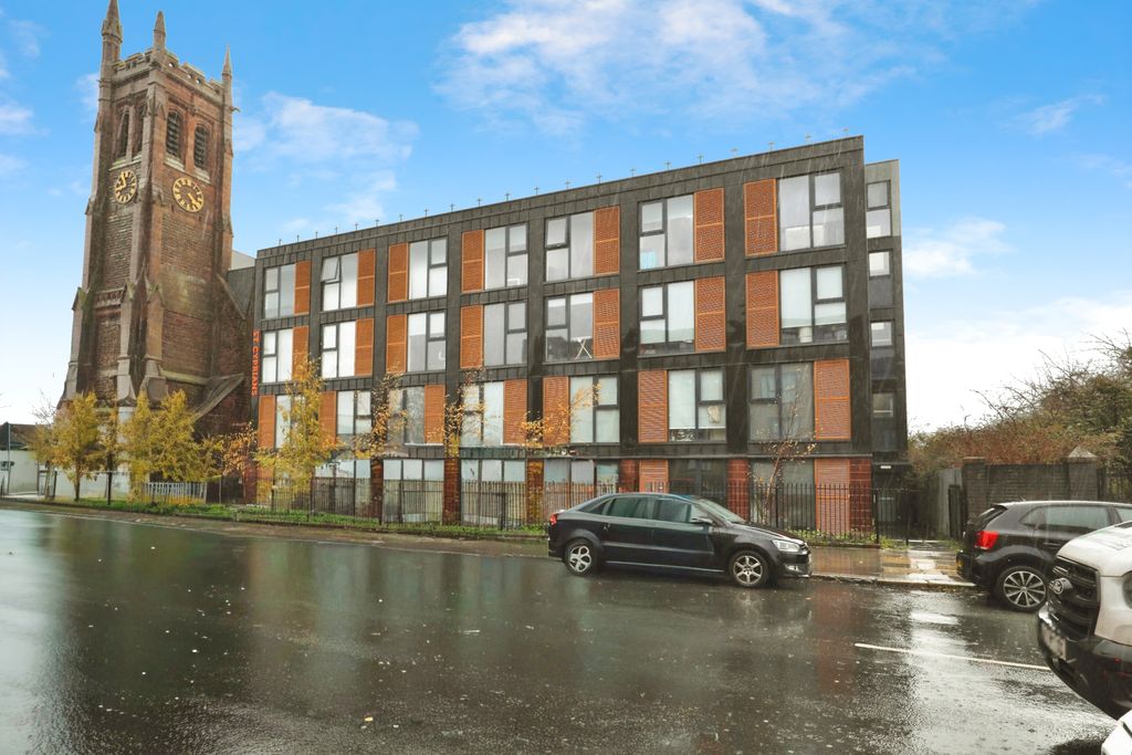 Property photo 1 of 11 Front