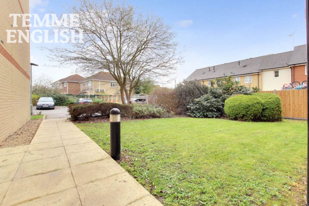 Property photo 2 of 12