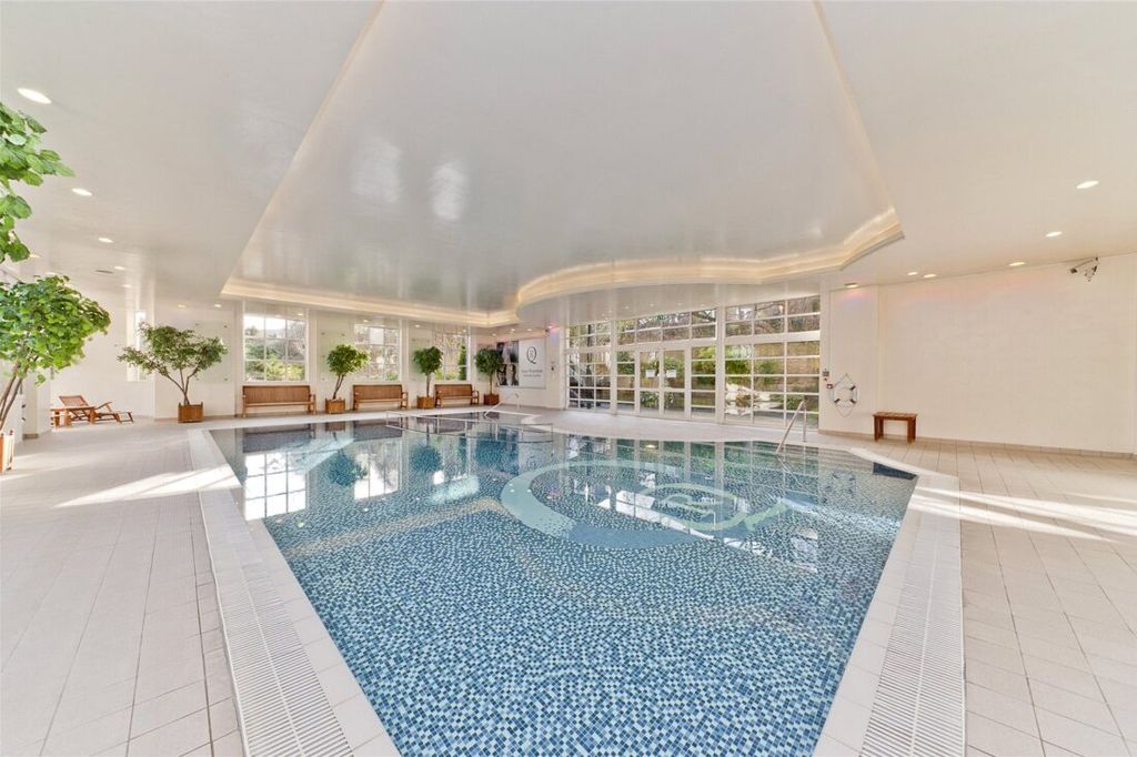 Property photo 3 of 4