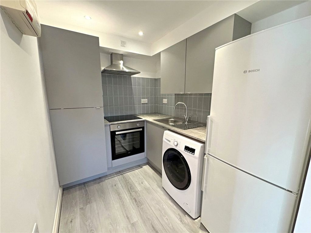 Property photo 2 of 9 Picture No. 06