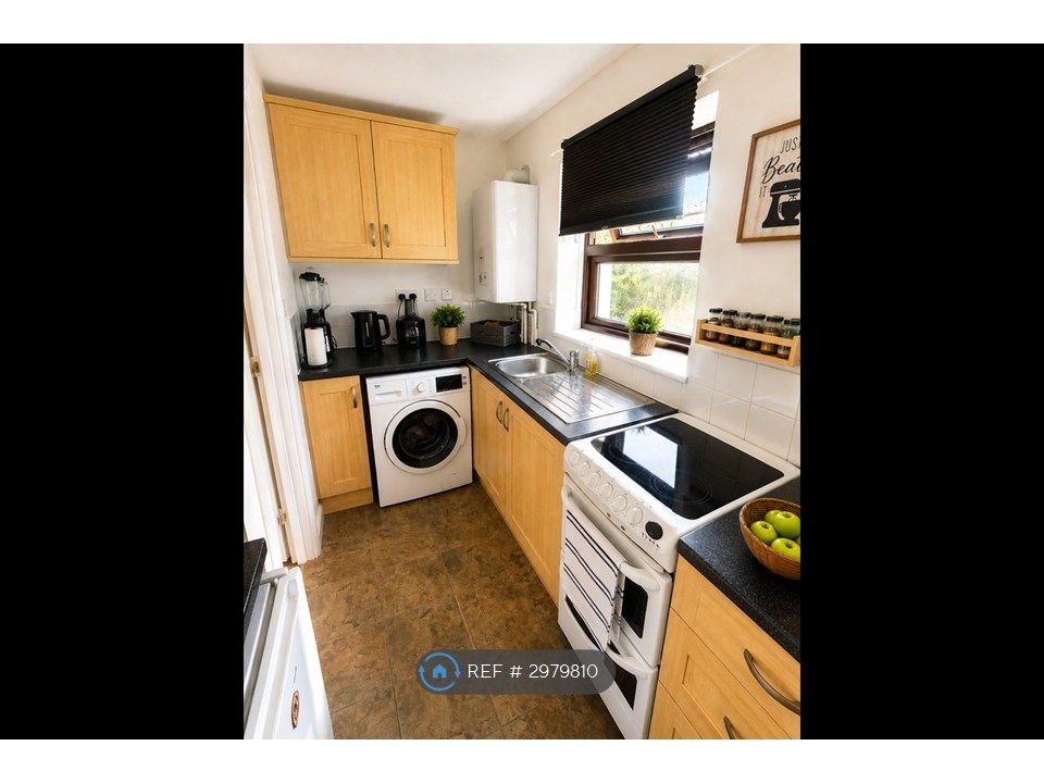 Property photo 3 of 5