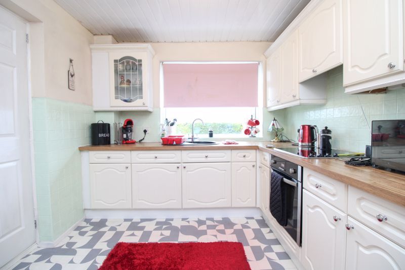 Property photo 2 of 16 Kitchen