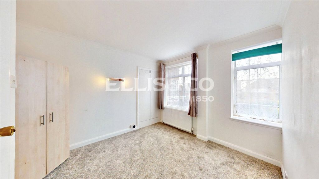 Property photo 2 of 13 Picture No. 21