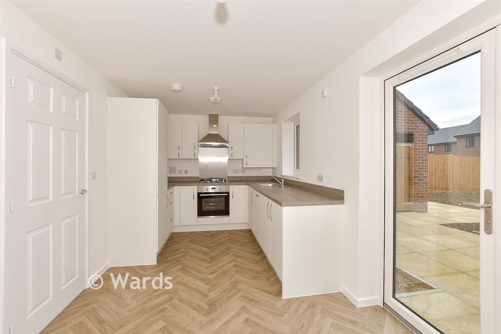 Property photo 1 of 19 Kitchen/Diner