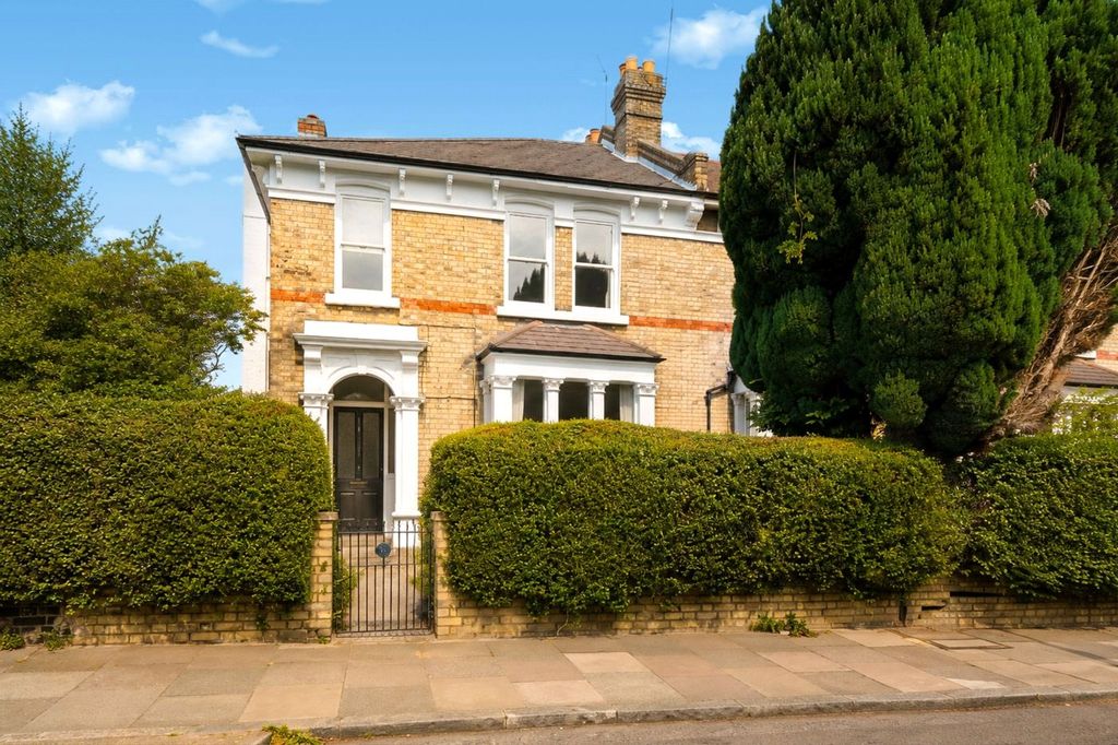 Property photo 2 of 16 Picture No. 08