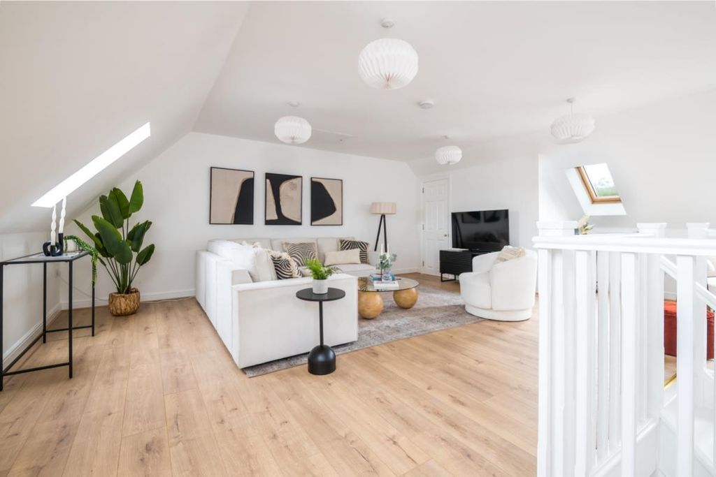 Property photo 1 of 27 Flat 6, 46 Kelly Avenue-18.Jpg