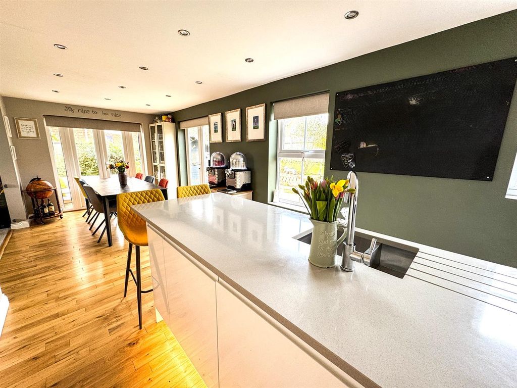 Property photo 3 of 50 Img_2386.Jpg