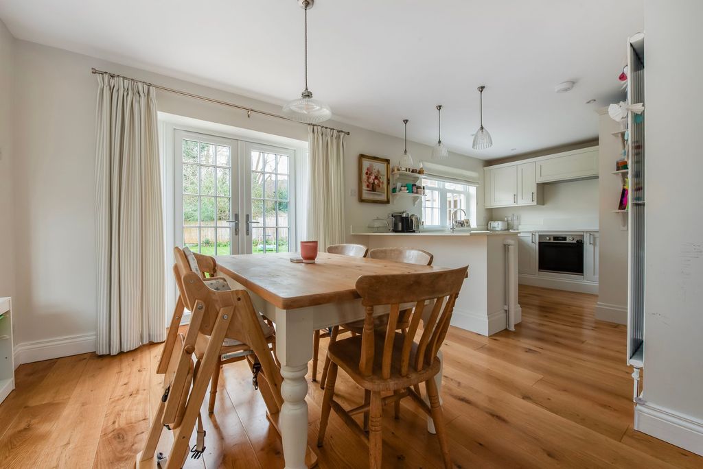 Property photo 2 of 24