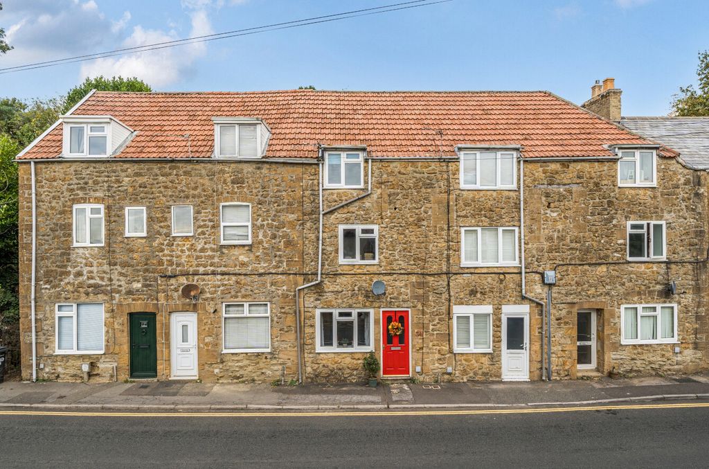 Property photo 1 of 26 1369854-1-68F2868...