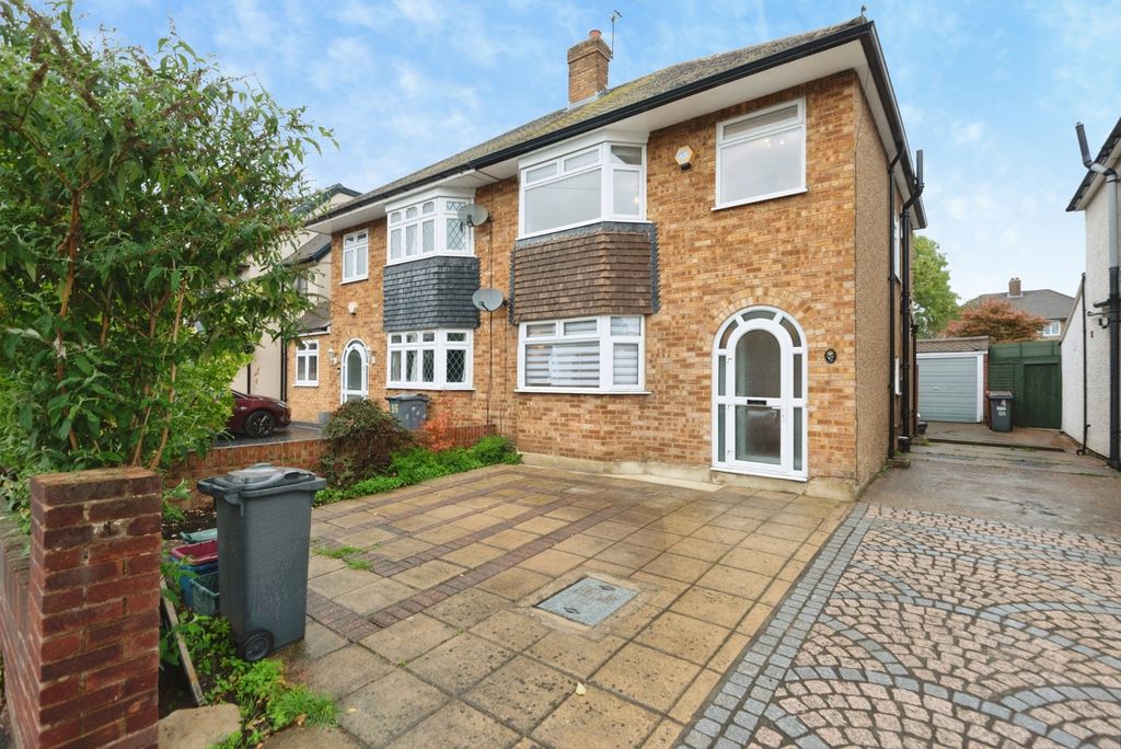 Property photo 3 of 32 Pbox-Img.Jpg