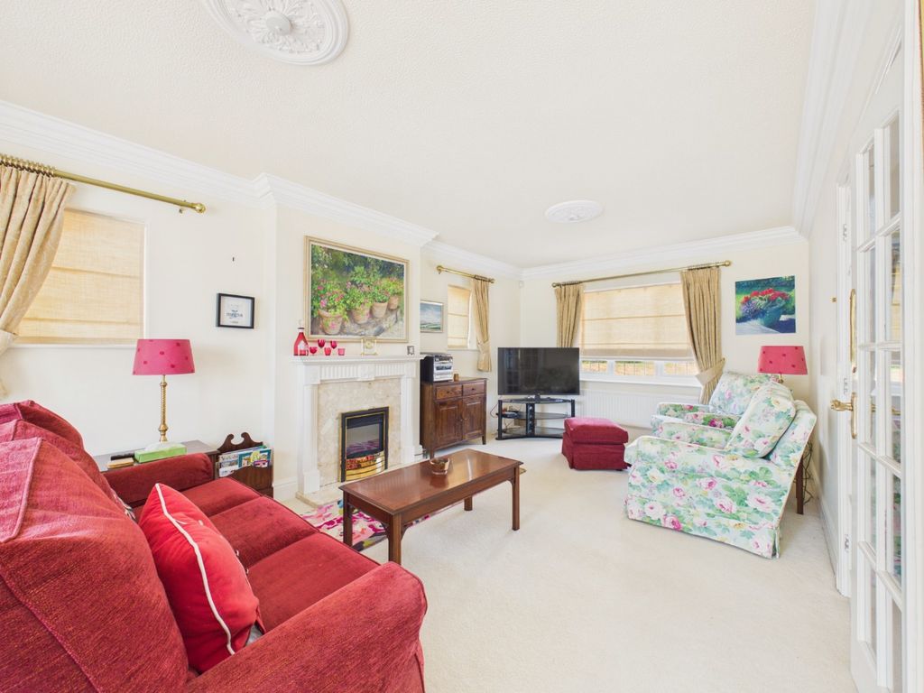 Property photo 2 of 17 5299334