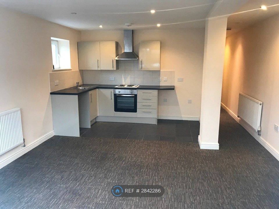 Property photo 2 of 6 Kitchen/Lounge