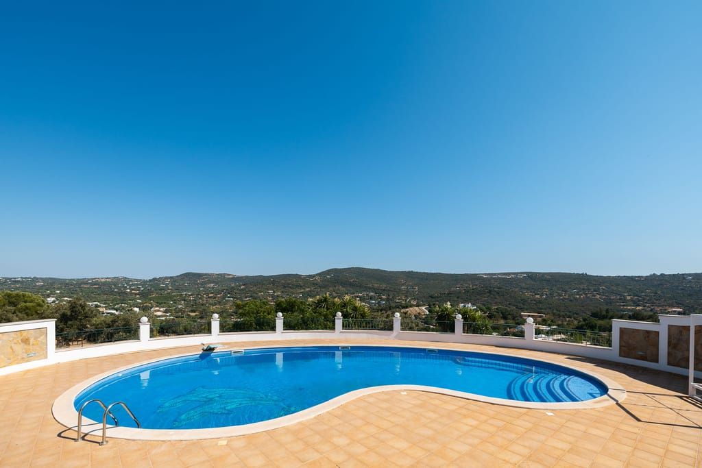 Property photo 3 of 26 Algarve Villa Ptlouv517T 3