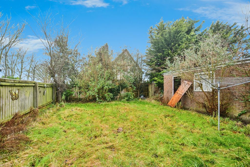 Property photo 2 of 14