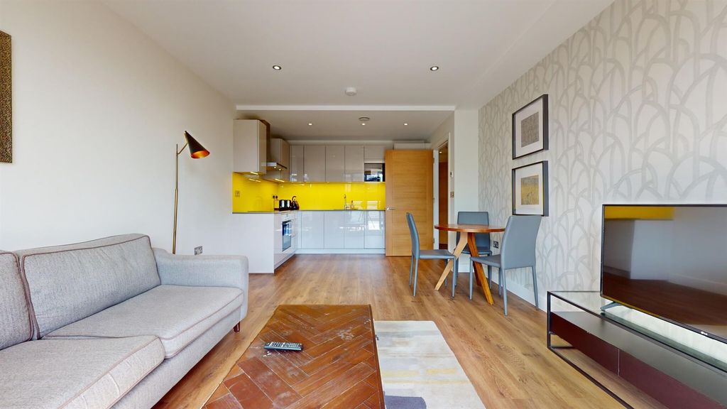 Property photo 1 of 14 64E4d51075311459760Ccd26_1B8E6Bac32779c1448Ec3Ebde