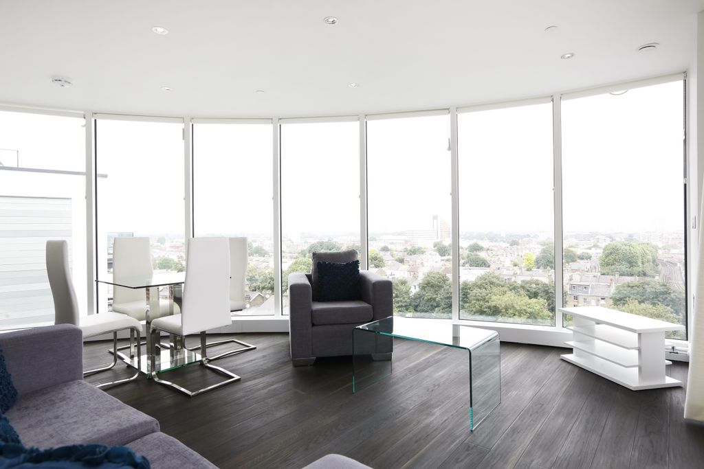 Property photo 2 of 9 Reception