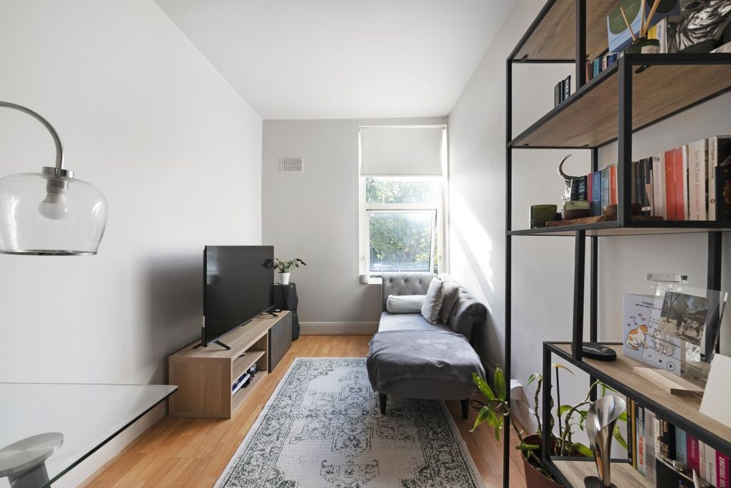 Property photo 2 of 3