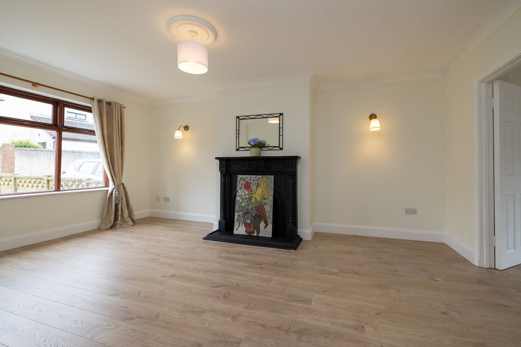 Property photo 3 of 24