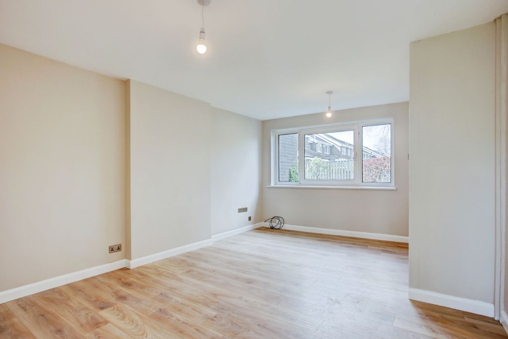 Property photo 2 of 15 Living Room