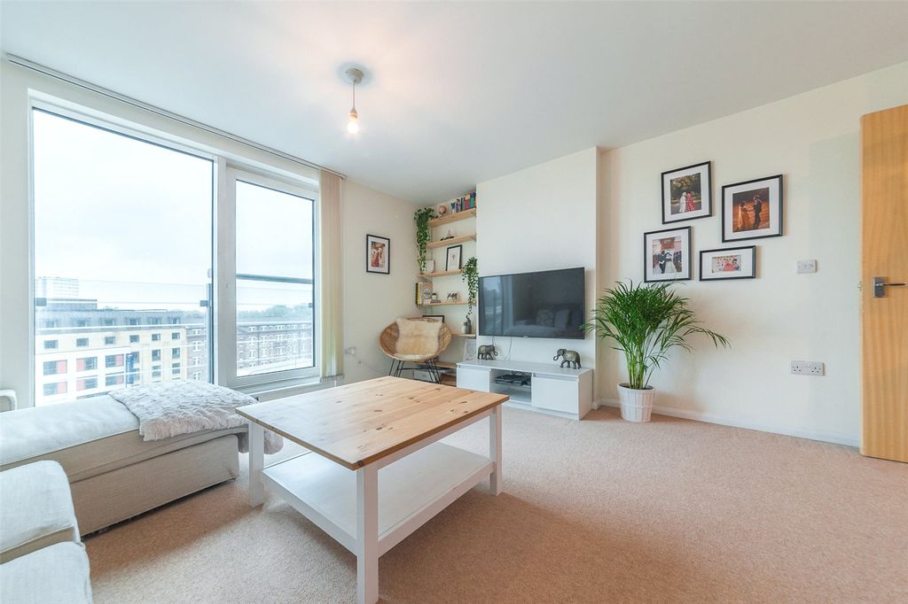 Property photo 2 of 8 Picture No. 04