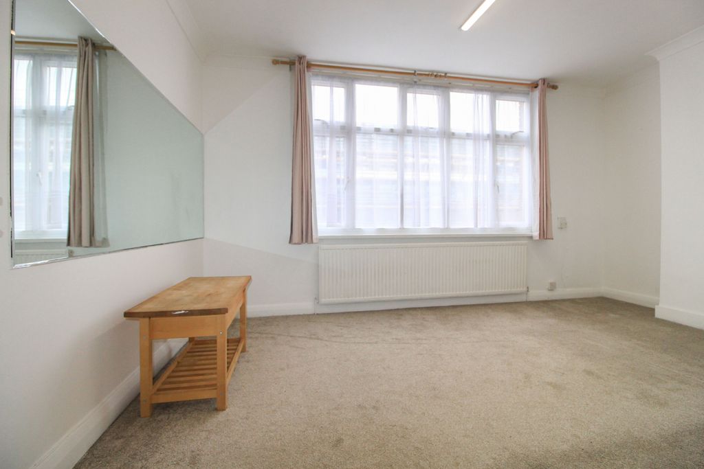 Property photo 2 of 23 Gallery