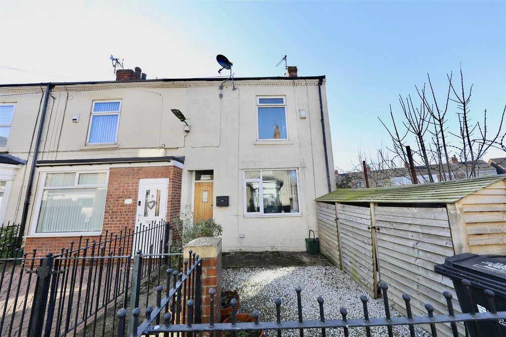 Property photo 1 of 15 Front