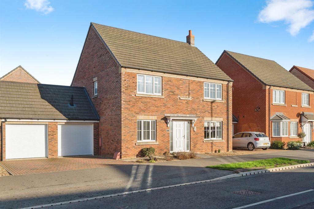 Property photo 1 of 26