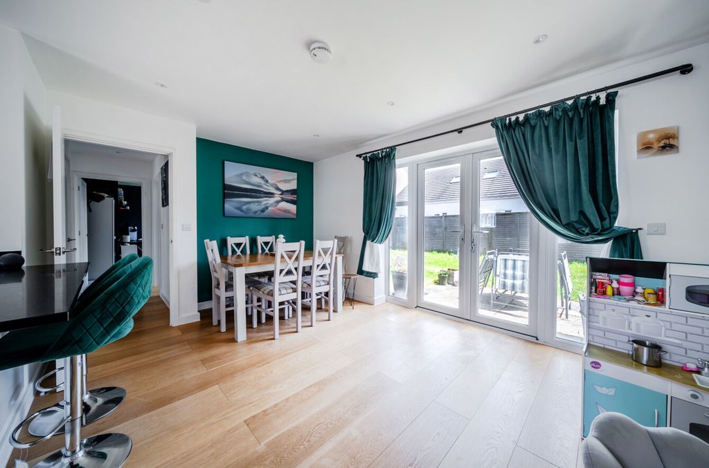 Property photo 3 of 22 1479335-19-6A2c10...