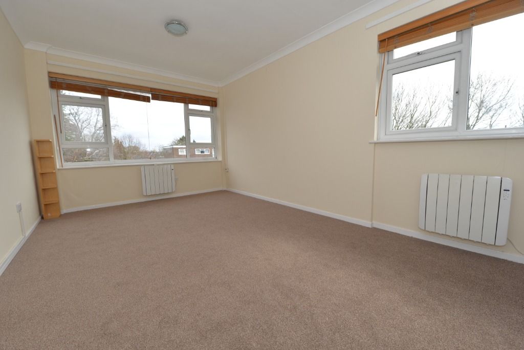 Property photo 3 of 12