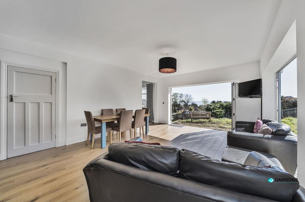 Property photo 3 of 32 22Ccb3Ad-95B3-479d-943c-Fb1B0c156ee1.Jpg