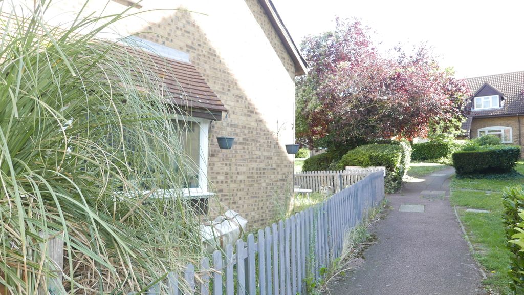 Property photo 2 of 9