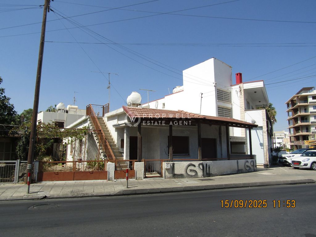 Property photo 1 of 11