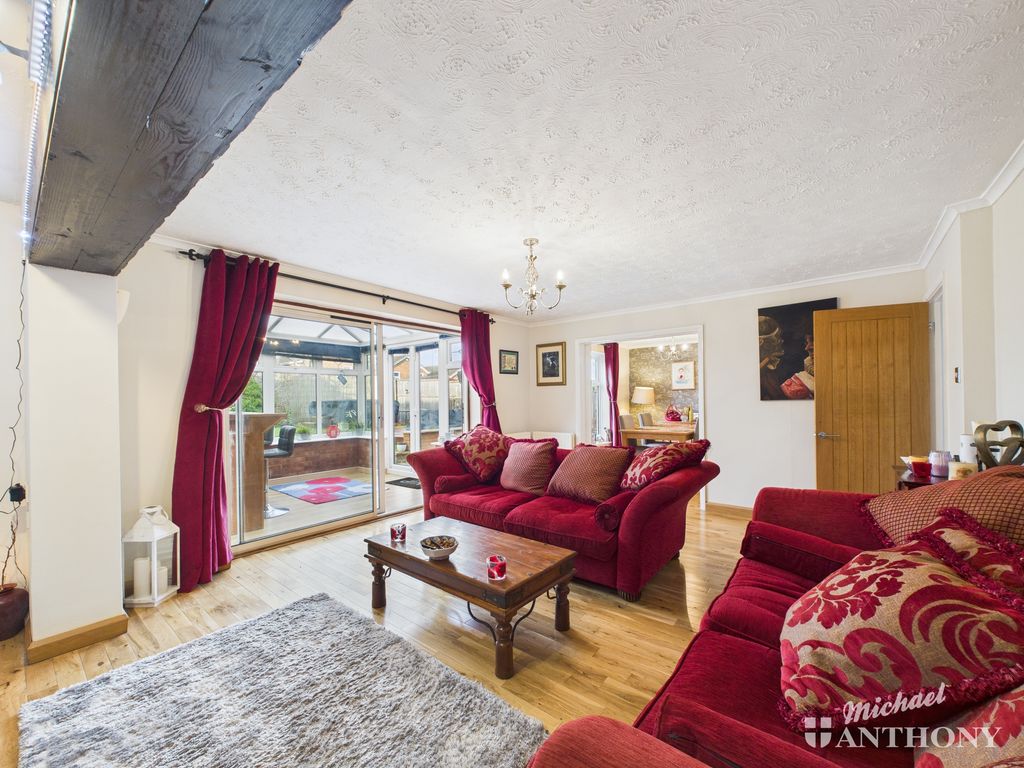 Property photo 3 of 16 Cam02773G0-Pr0387-Still009