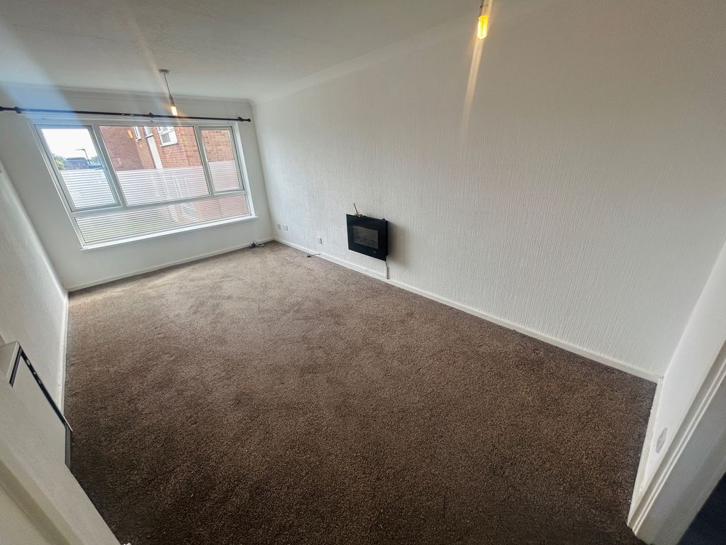 Property photo 3 of 10 Image