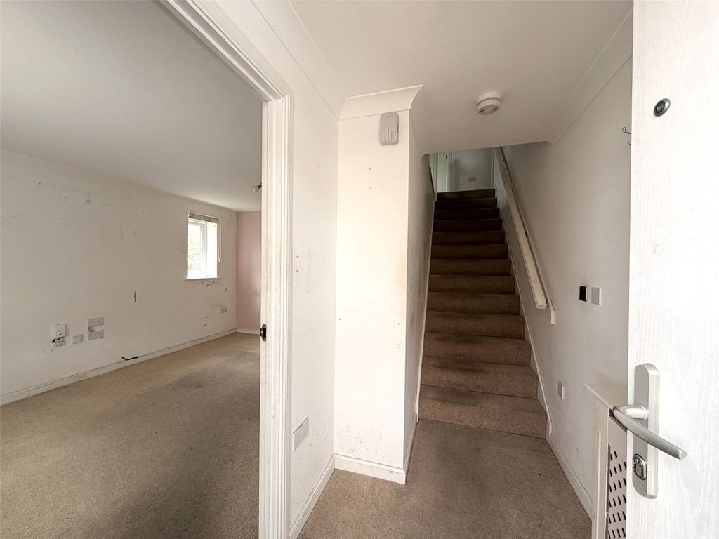 Property photo 3 of 26 Stairs