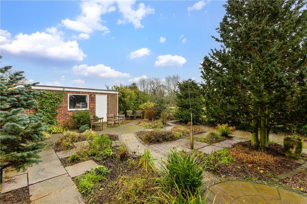 Property photo 2 of 18 Picture No. 44