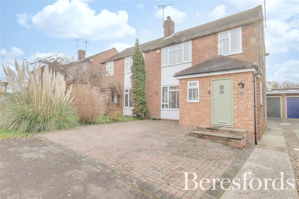 Property photo 1 of 14 Front