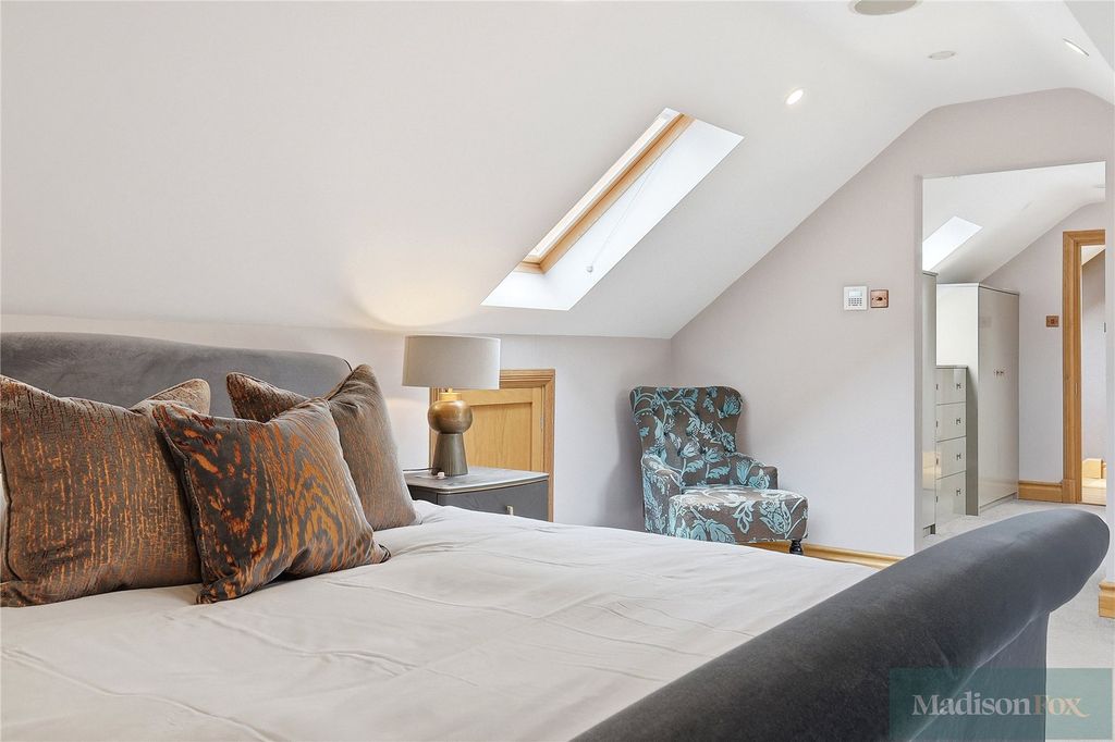 Additional image 36 of 5 bed detached house for saleWest View, Loughton, Essex IG10