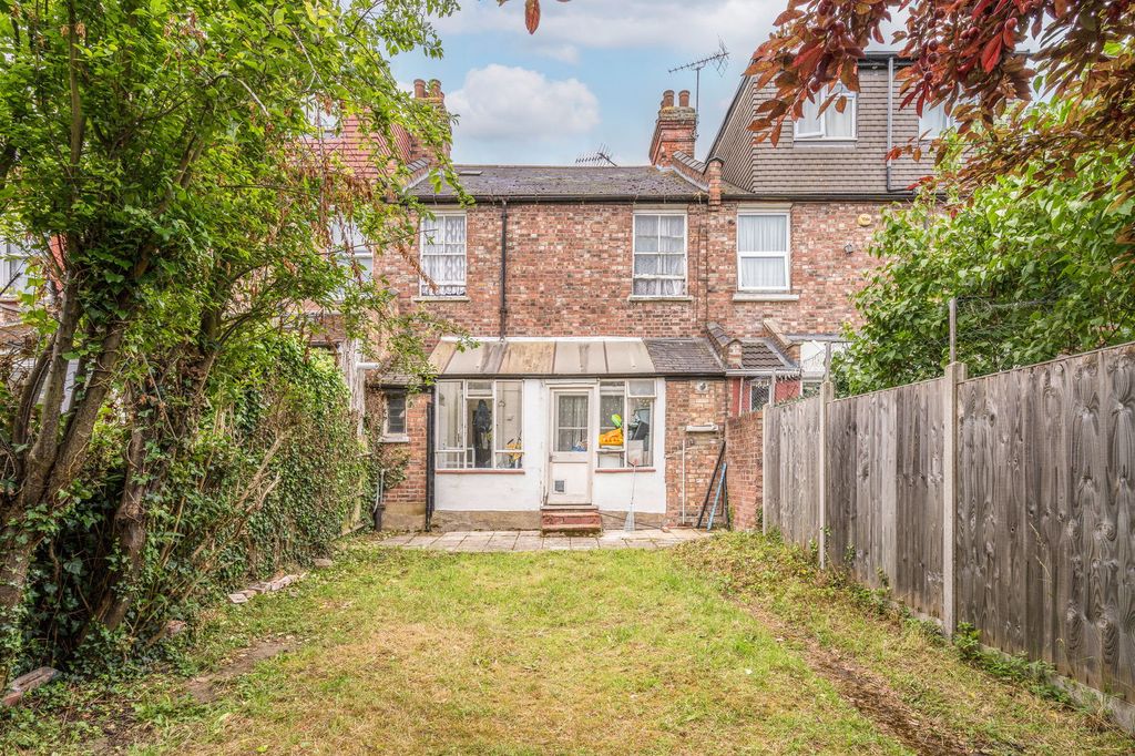 Property photo 3 of 12