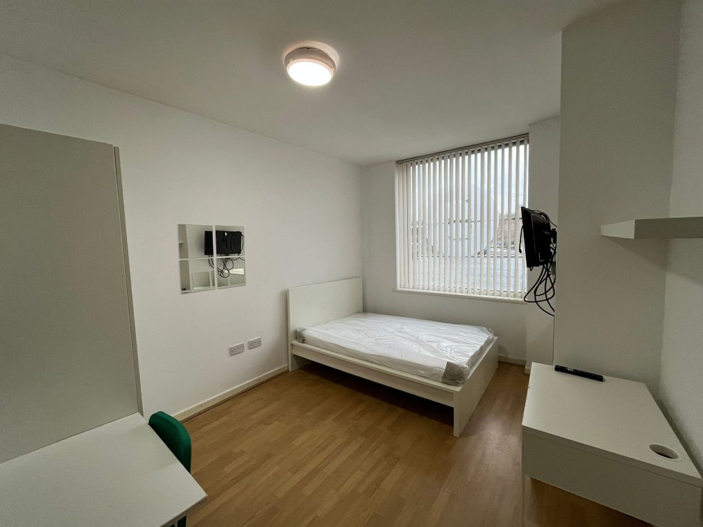 Property photo 2 of 3