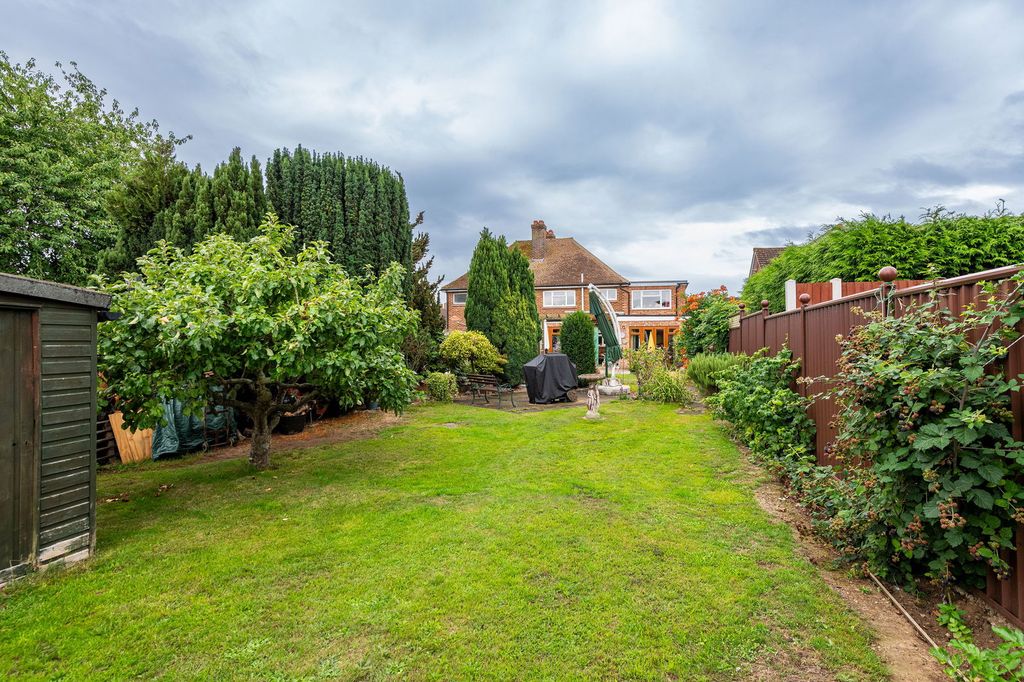 Property photo 2 of 23
