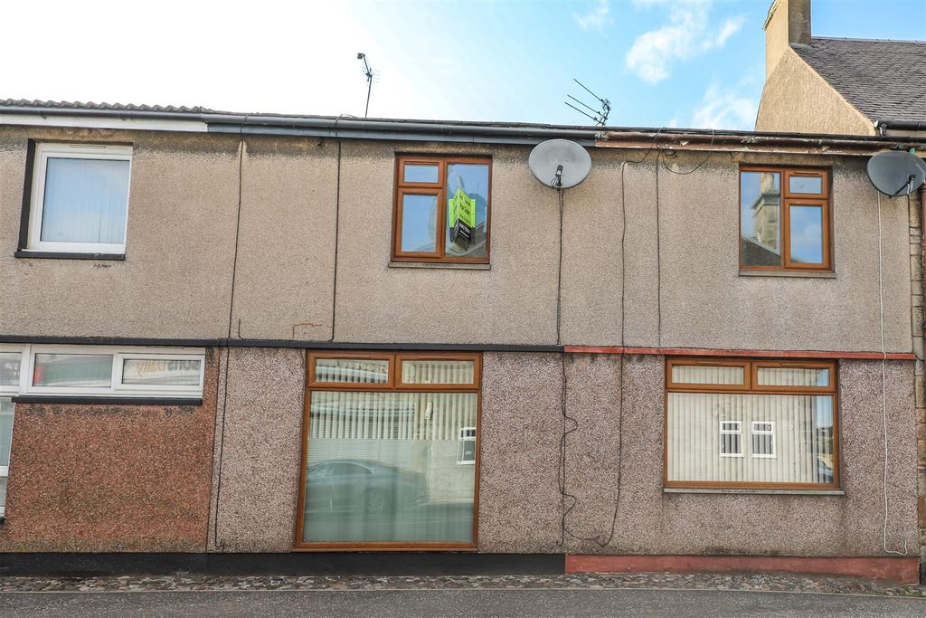 Property photo 2 of 14 A